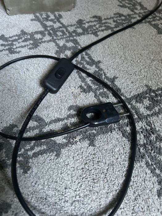 Industrialna lampka betonowa DIY – unikatowy design loft