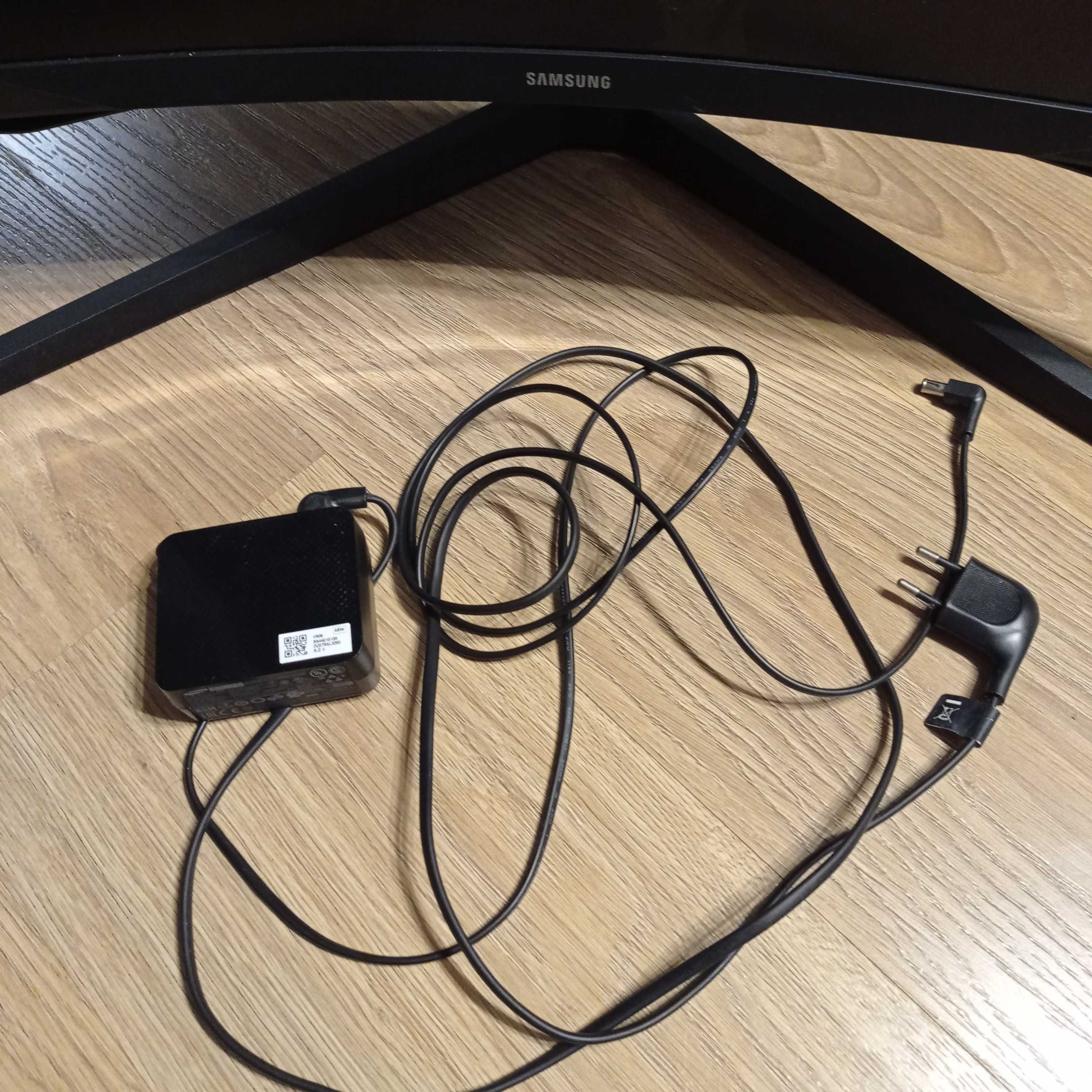 Monitor Samsung 27 cali Uszkodzony