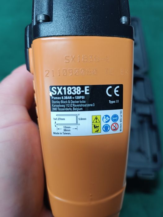 Пневмо степлер. Каркасный