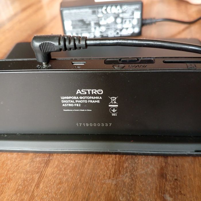 Фоторамка цифровая Astro F82