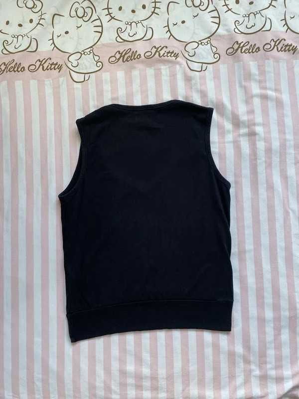 Czarna bokserka bluzka z dekoltem v Levis M/S 38/36