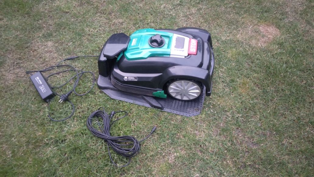 Robot koszący Garden FEELINGS 800m² kosiarka samojezdna