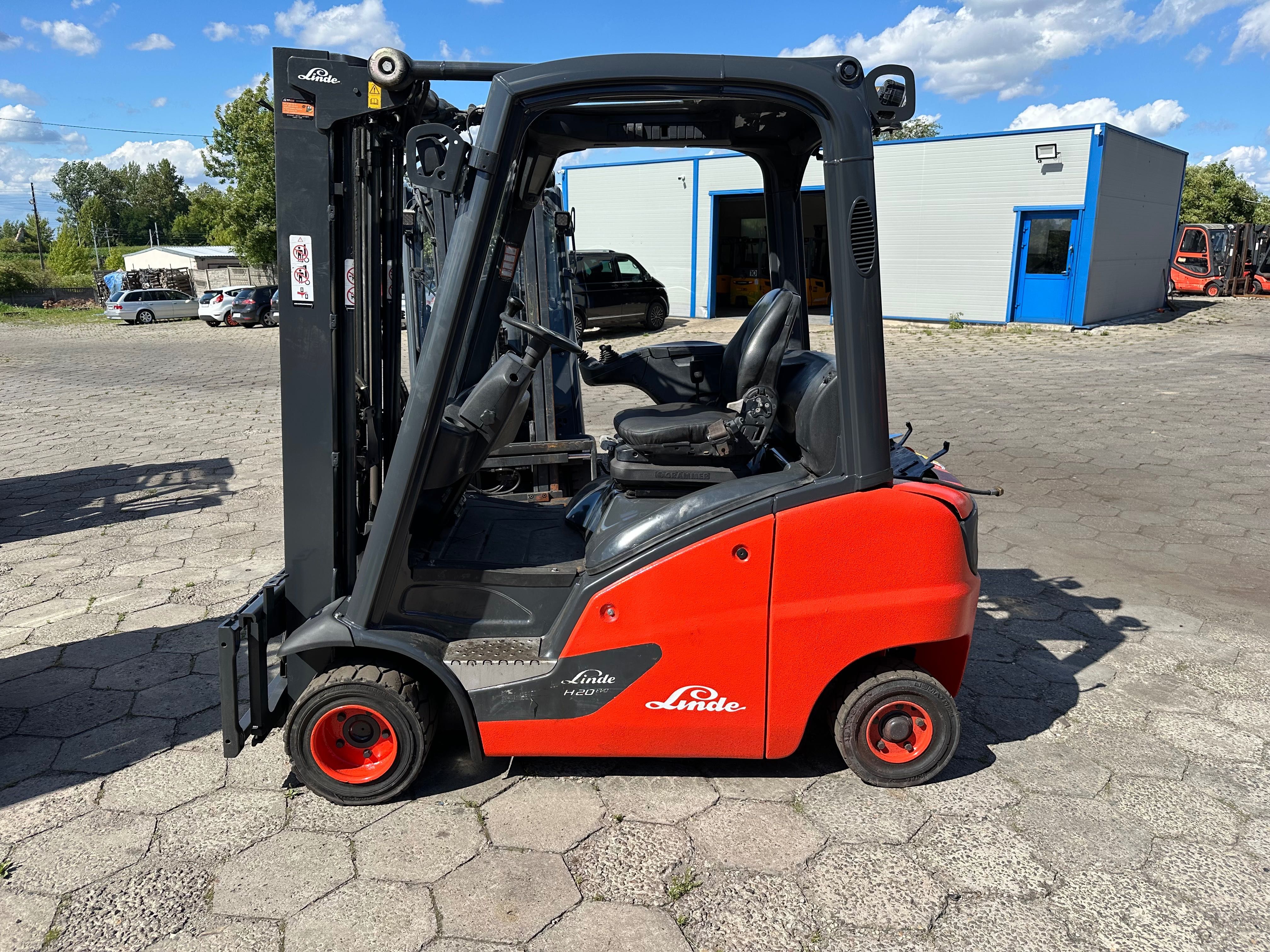 WÓZEK WIDŁOWY Linde H20T, 391 model triplex , rok 2012,2016,2017 gaz