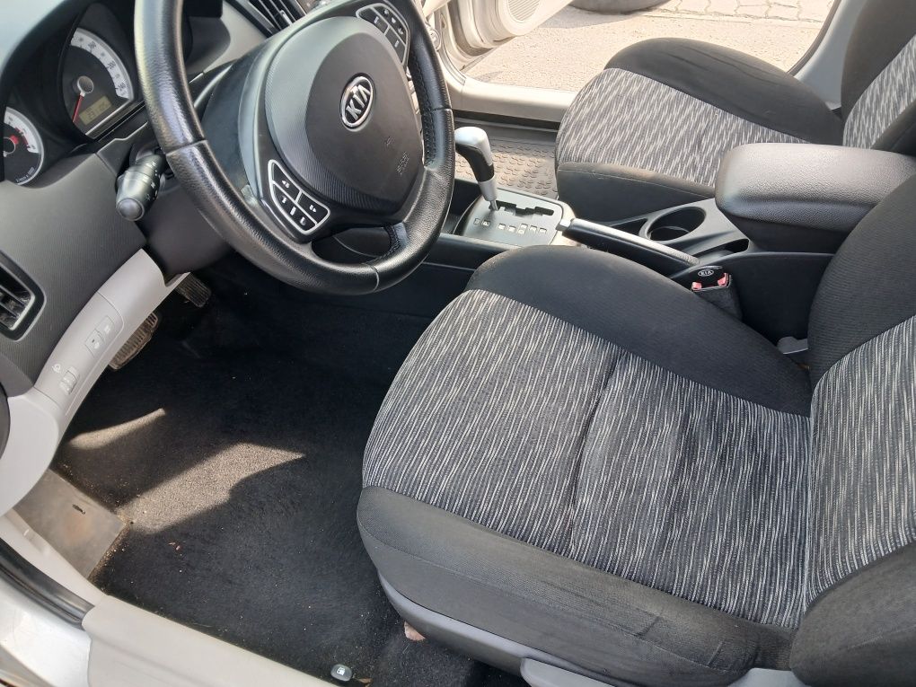 Kia side automatic