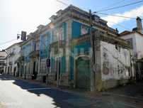 Palacete com 29 assoalhadas.