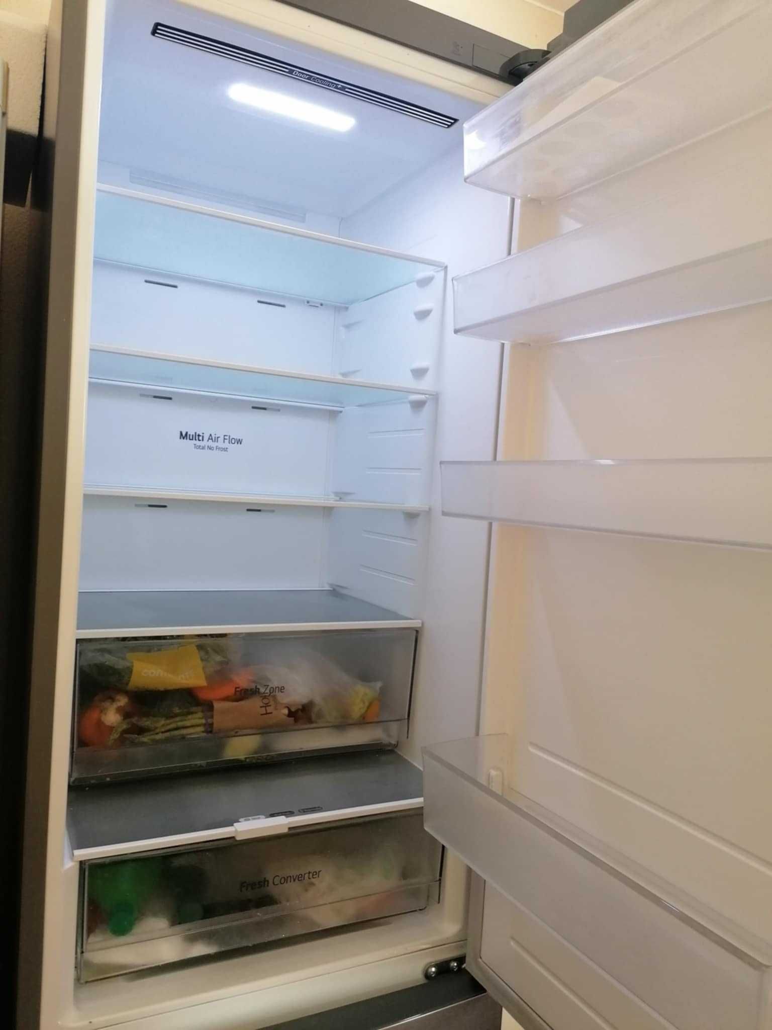 Frigorífico LG combinado semi-novo modelo GBP62DSXCC1