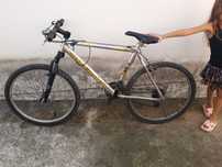 vendo uma bicicleta