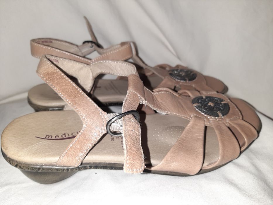 sandałki damskie, ozdobne, medicus