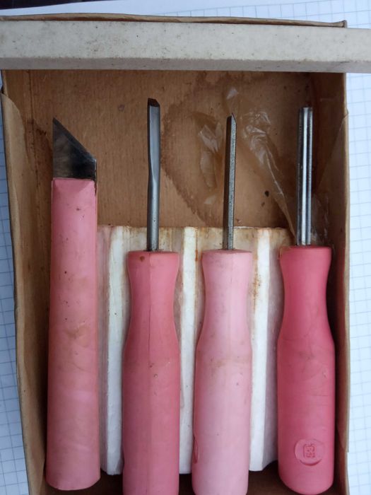 набор для резьбы по дереву для детей , новый, ссср