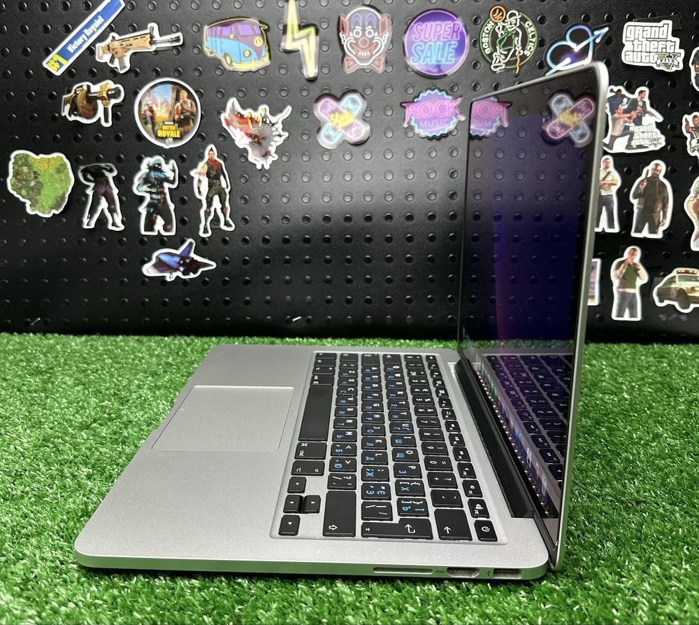 Apple MacBook Pro 2015 (A1502) 13.3’’ Core i5 8GB ОЗУ/ 128GB SSD r2043