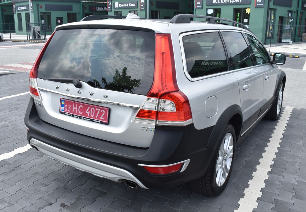 Volvo  xc70  2016