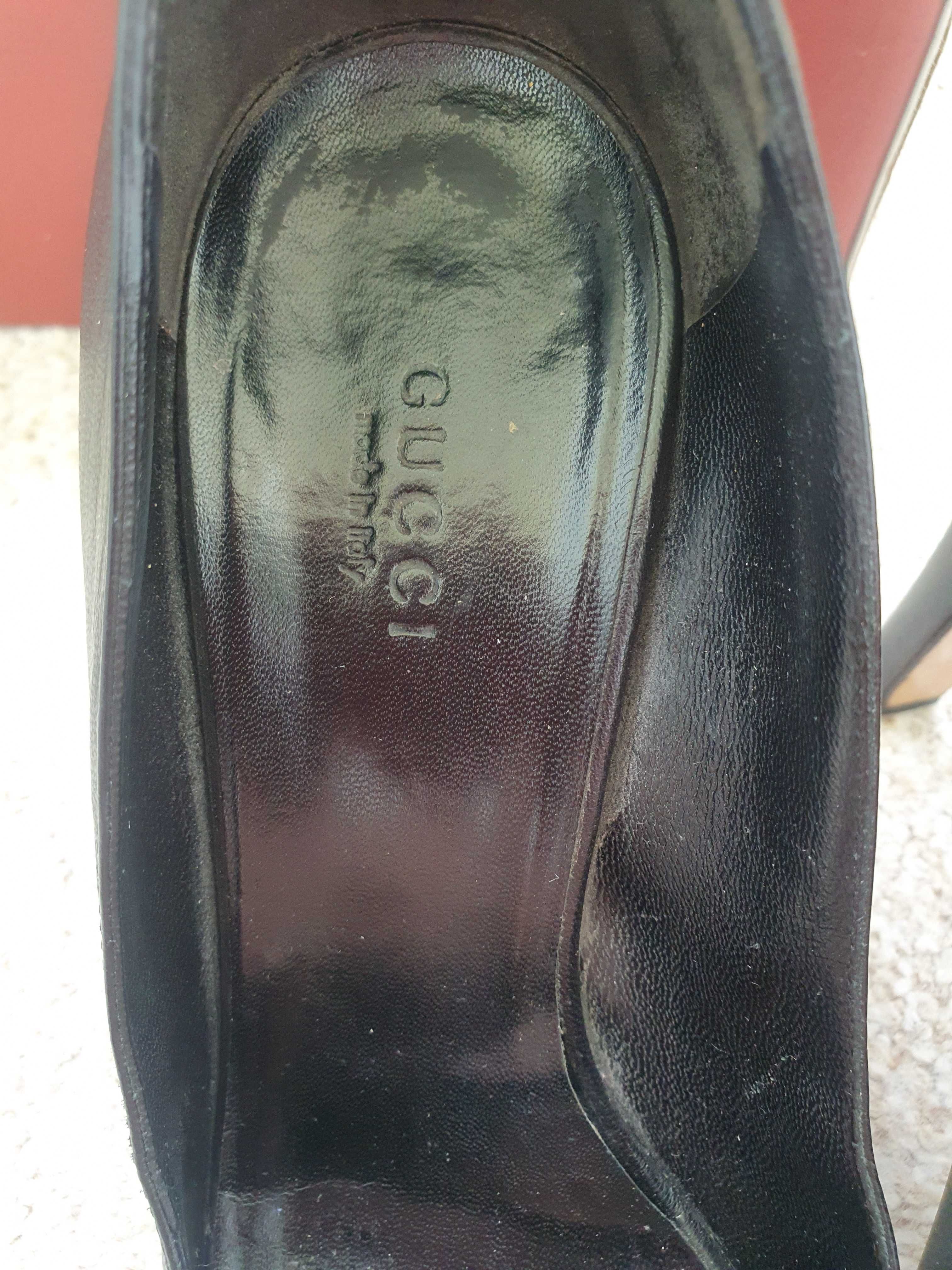 Оригинальные кожаные туфли Gucci с открытым носком