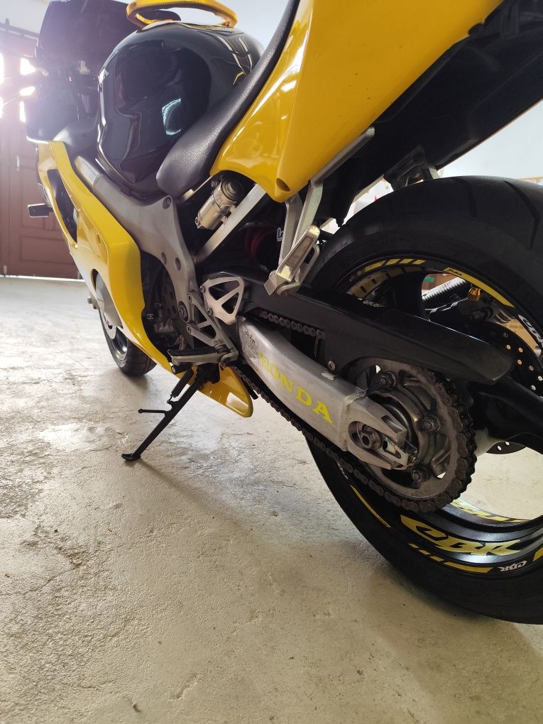 Honda CBR 600f4 (ler anúncio)