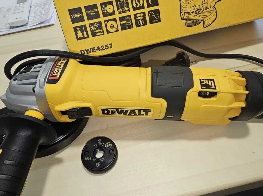 Болгарка DeWALT DWE4257 угловая шлифовочная машинка / шлифмашина