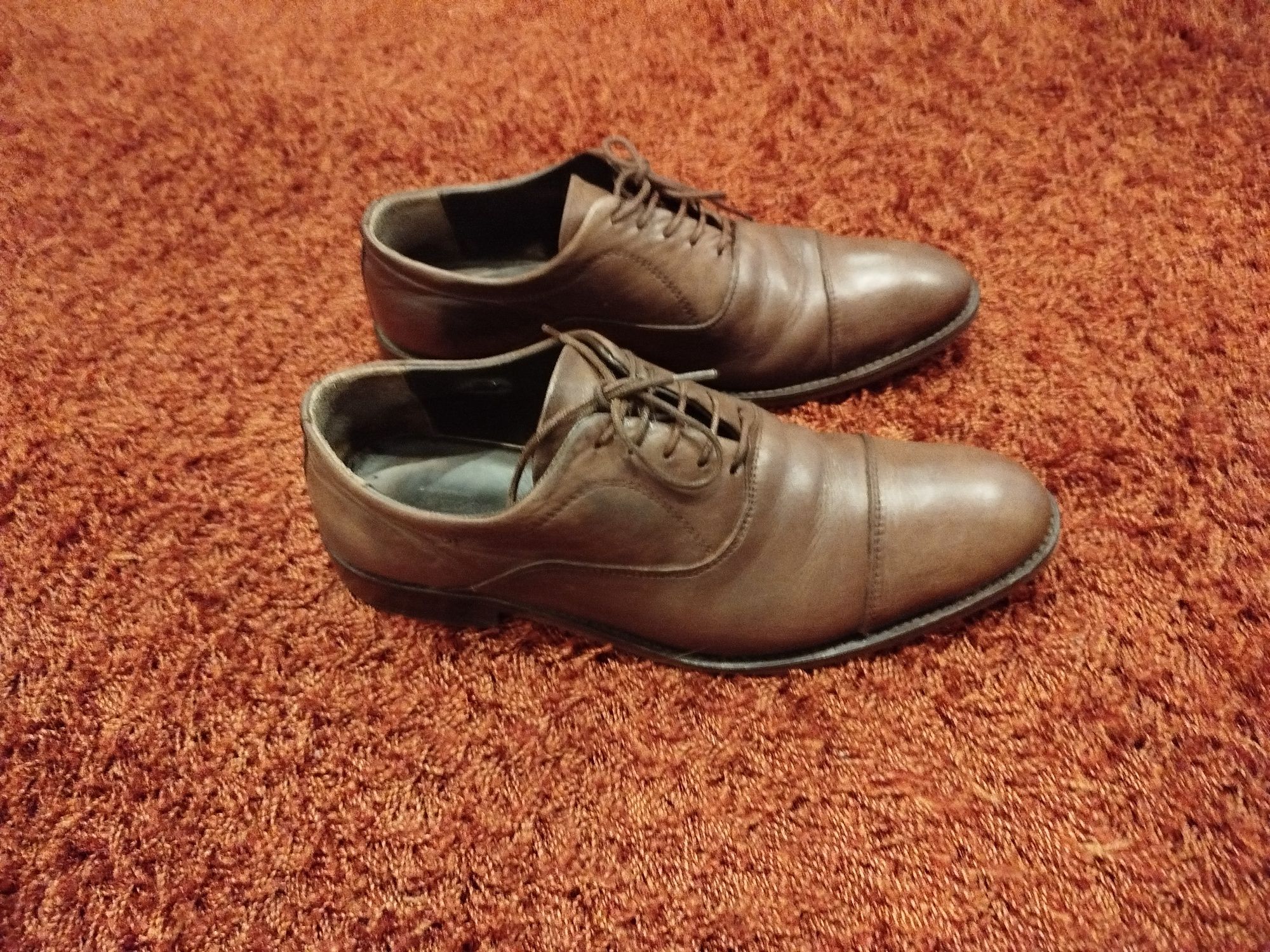 Sapatos Decénio 42