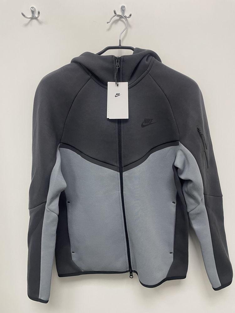 Кофта Nike Tech Fleece HV0949-061. Оригінал!