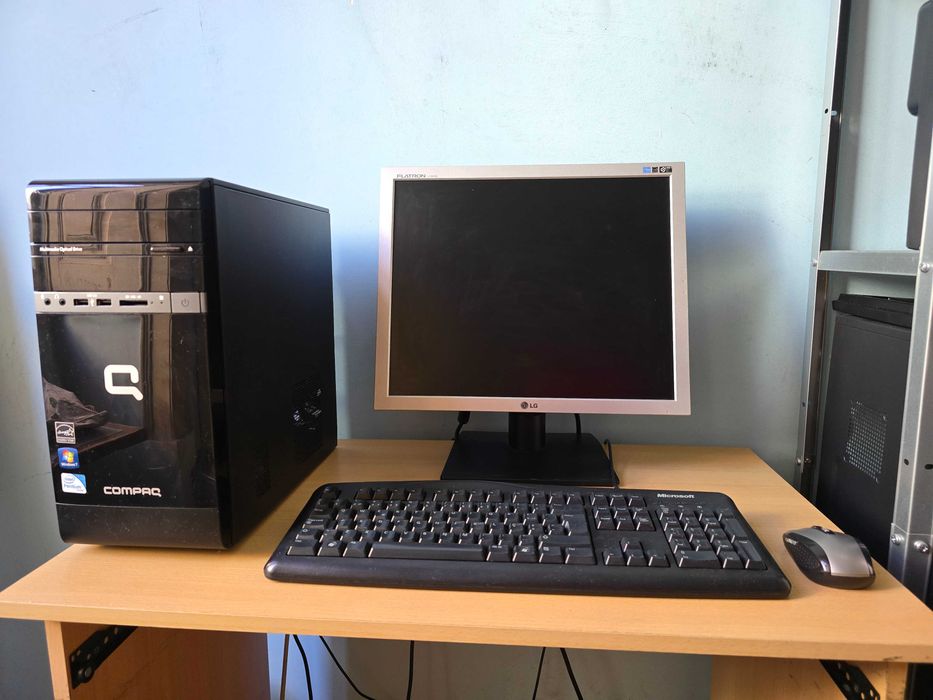 Computador Fixo Compaq CQ2000 Como Novo
