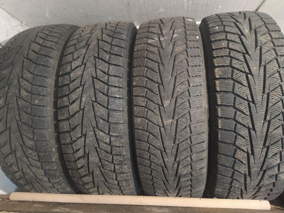 Hankook winter I*Cept IZ2 205/65/16