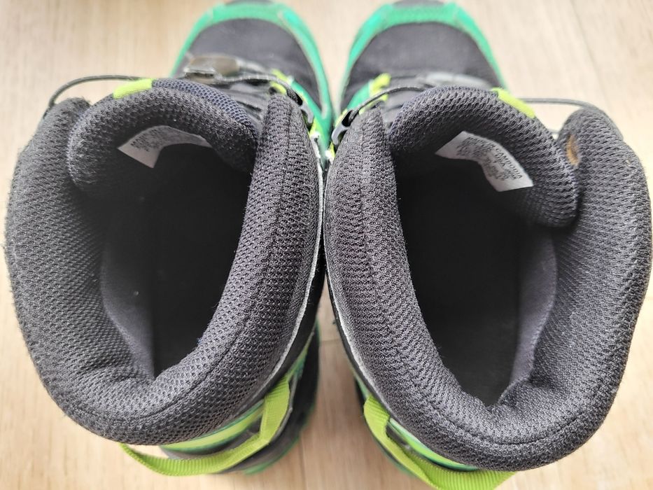 Salomon r.32 buty trekkingowe na jesień/zimę.