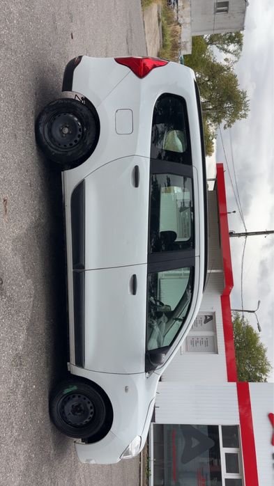 Dacia lodgy 7osobowa mały Przebieg okazja !!