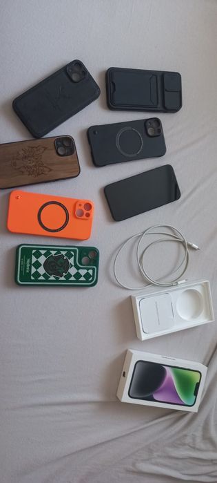 Iphone 14, pudełko, duzo Etui!