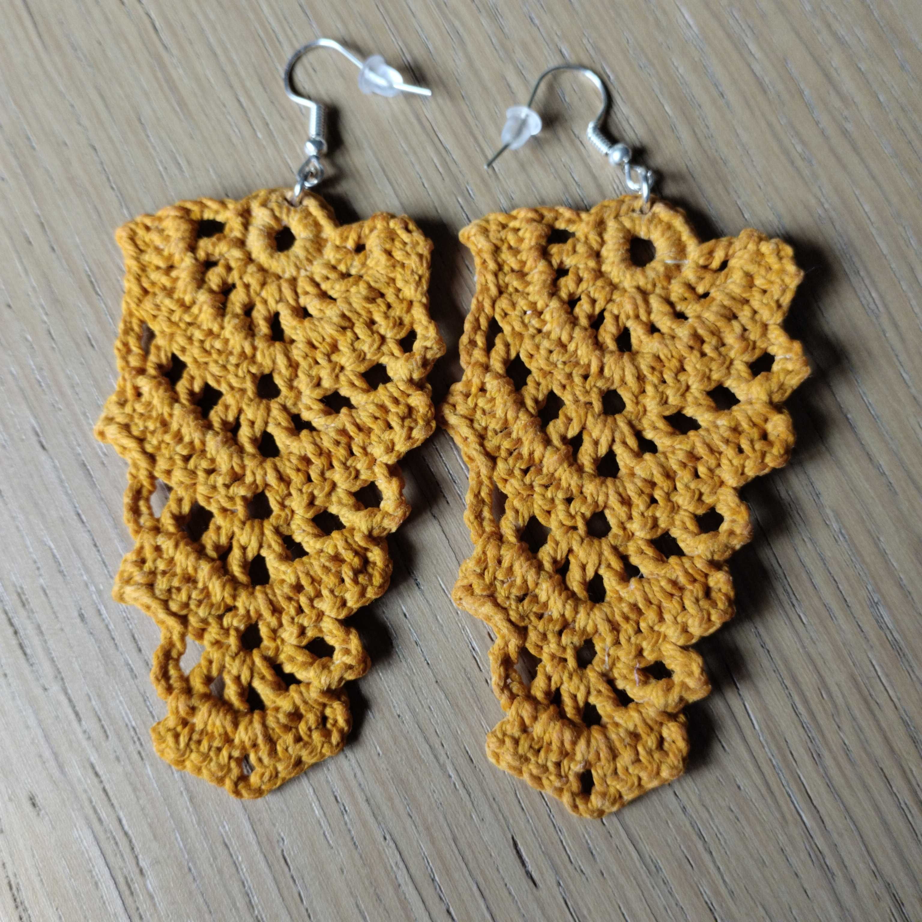 Brincos em crochet handmade