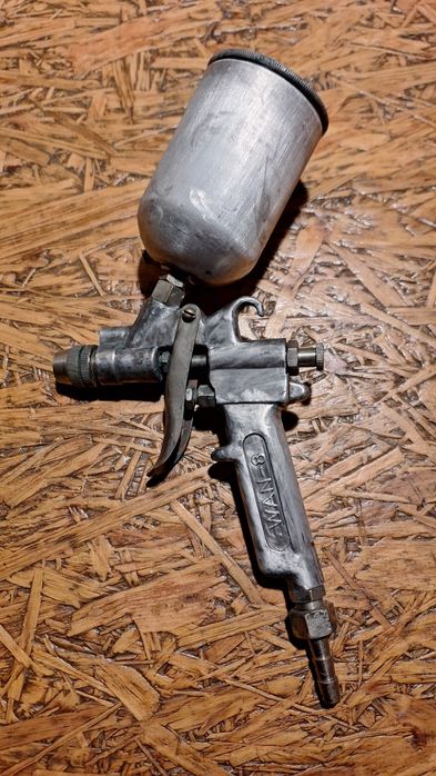 Pistolet lakierniczy - literniczy