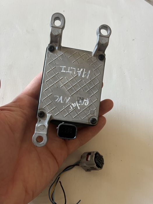 Дістронік радар Nissan Rogue T32  номер 28438-5FA4A США