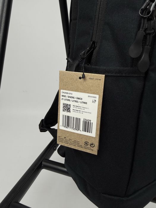 Рюкзак унісекс Nike Sb Elemental Premium 21L Backpack Black DN2555-010