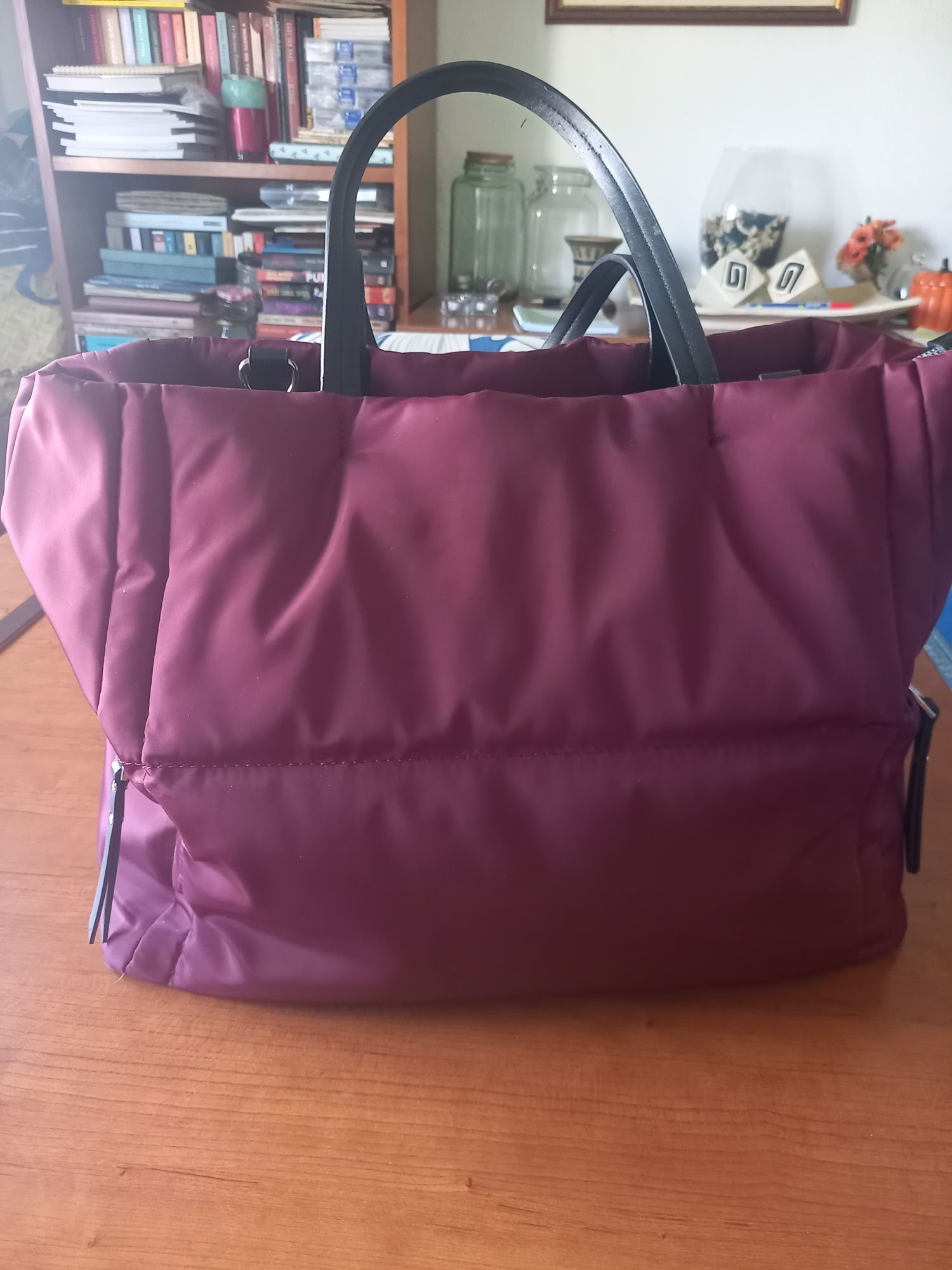 Mala de senhora da Stradivarius