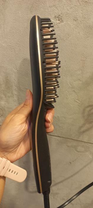 Szczotka prostującą do włosów