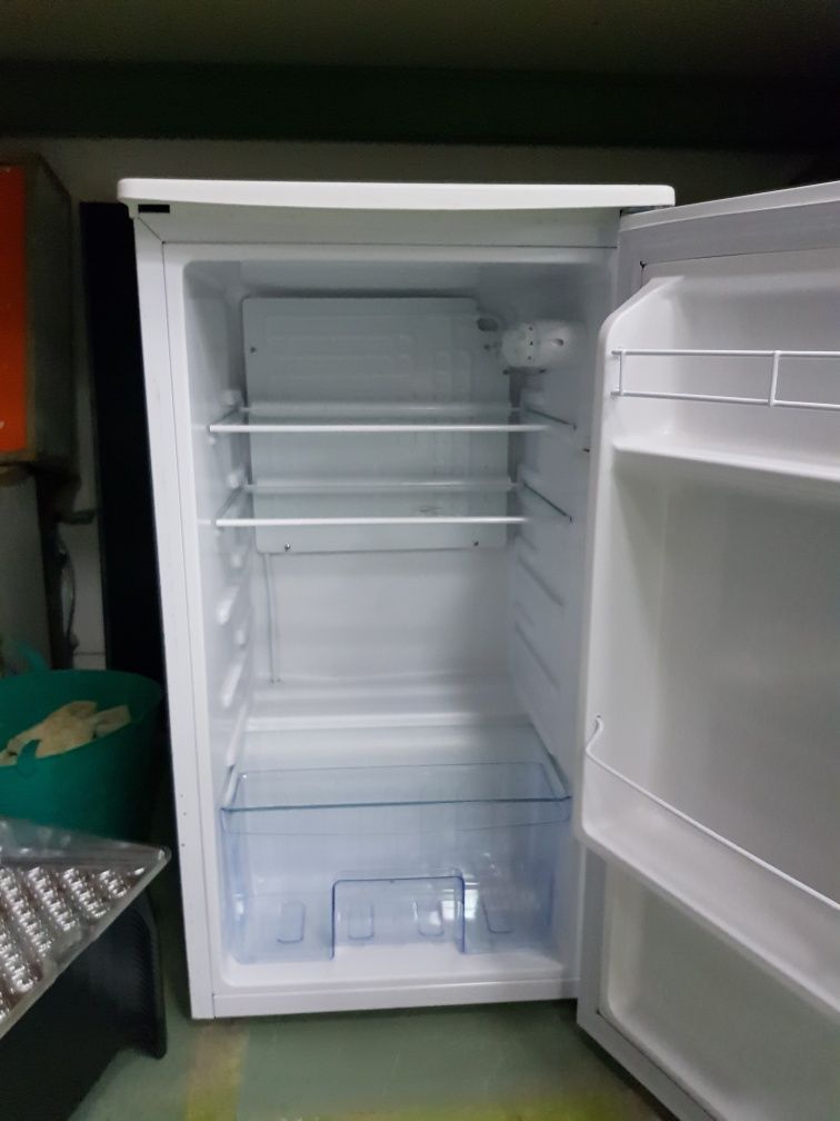 Lodówki 80ltr bez zamrażarek w różnym stanie i cenach