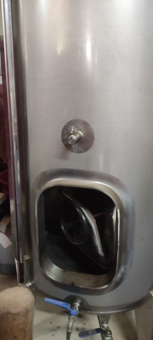 2 cubas de vinho inox , novas nunca usadas