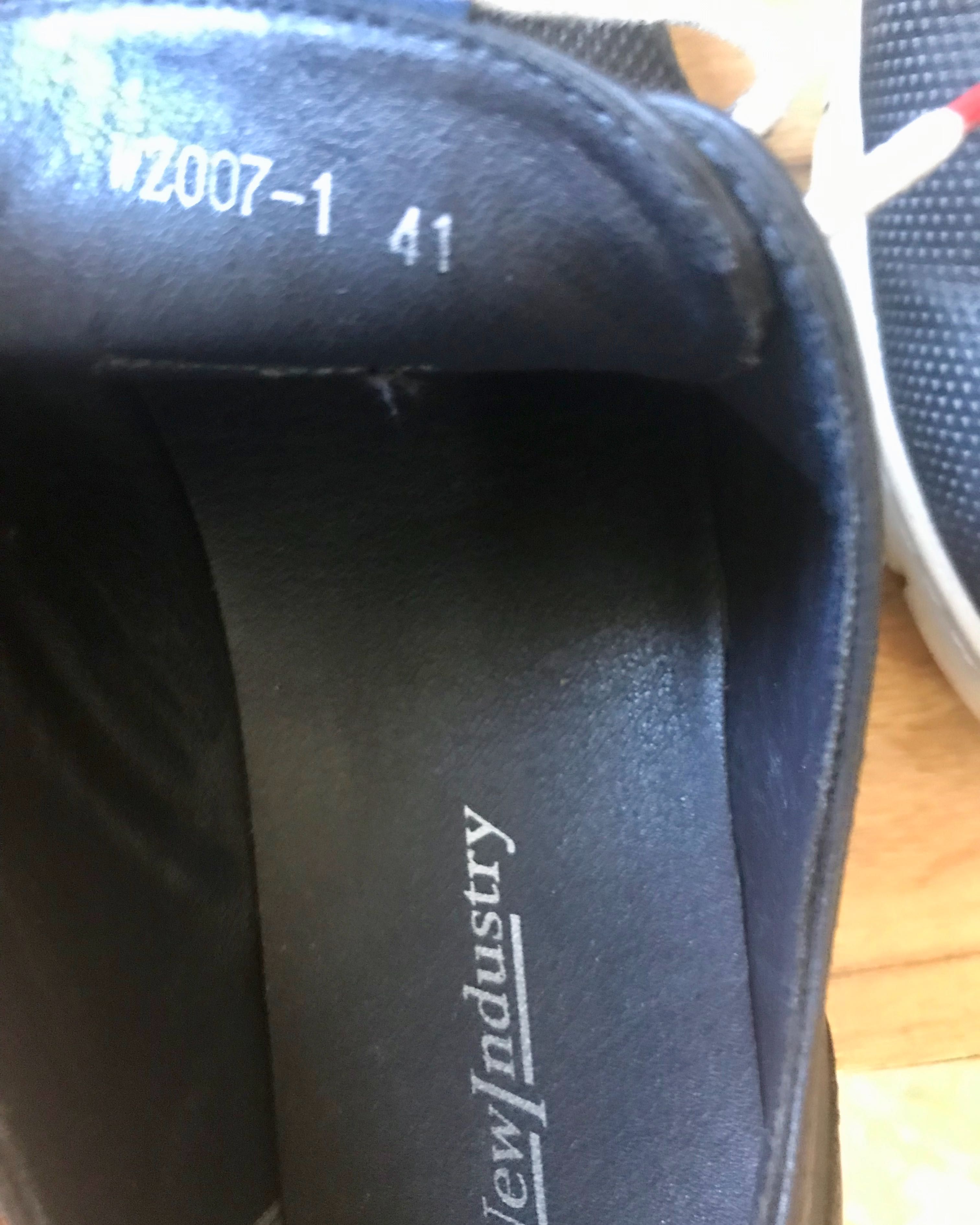 Туфли мужские размер 41, фирма New Industry