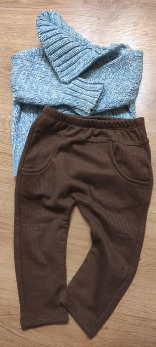 Комплект. Светр та теплі штани, 86-92 см