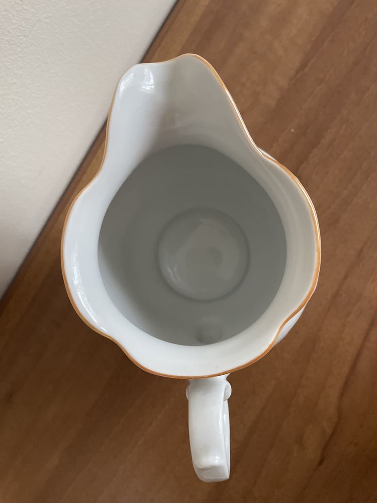 PRL - Wałbrzych - dzbanek / mlecznik / porcelana