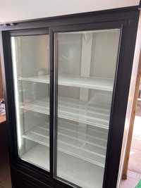 Холодильний шкаф