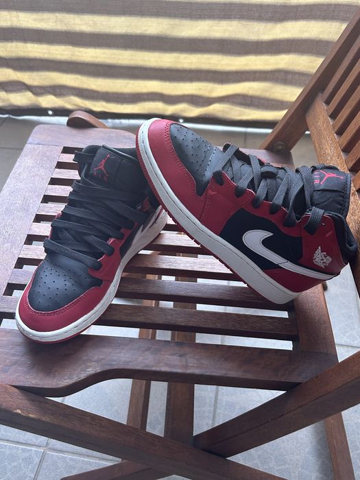 Buty NIKE  JORDAN  JV2  37.5 rozmiar