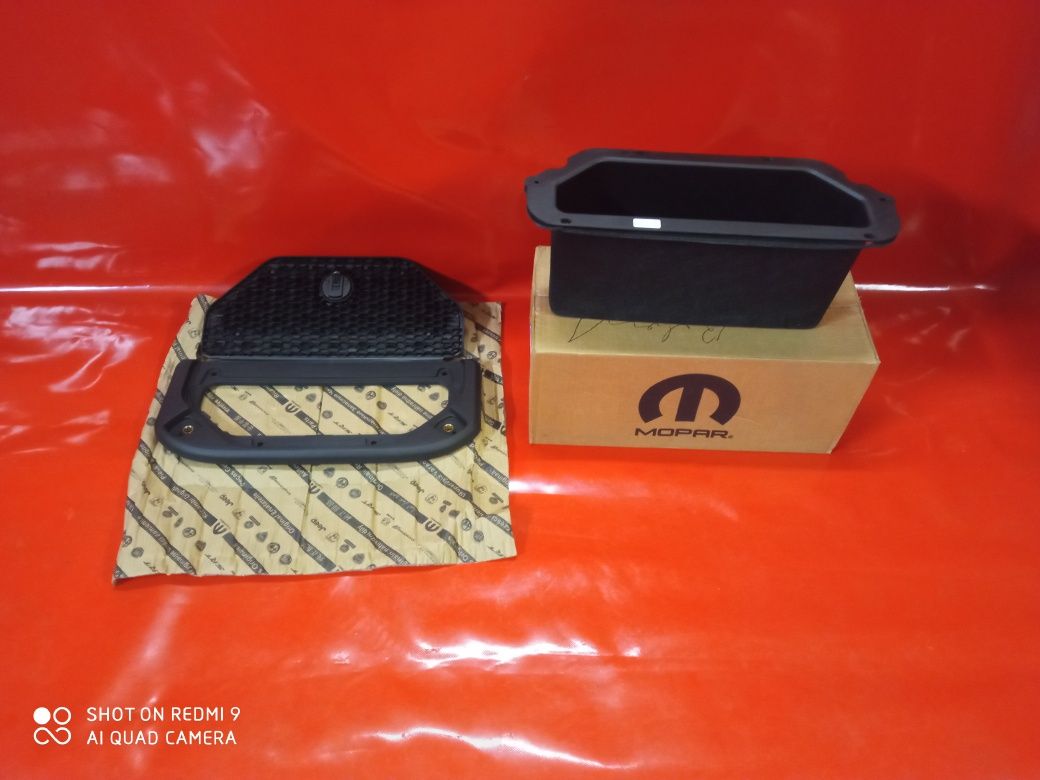 Schowek Tylny Kompletny Nowy Mopar Ram 1500 (19-)