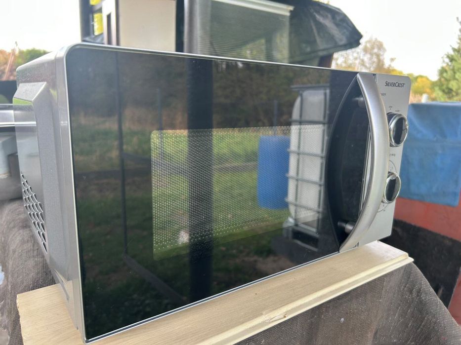 Kuchenka mikrofalowa SilverCrest używana odbiór osobisty