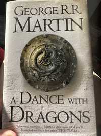 A dance with dragons George R.R. Martin