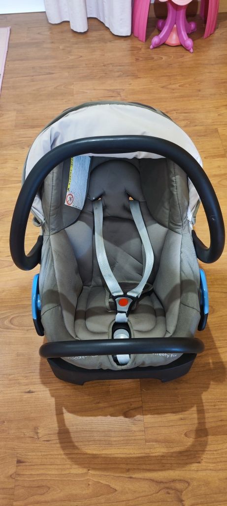 Trio Bébé Confort Loola – Carrinho + Alcofa + Cadeira Auto + Extras