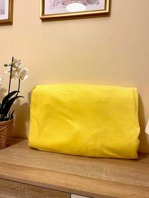 Prześcieradło FROTTE z gumką  w kolorze soczystej cytryny 200/220