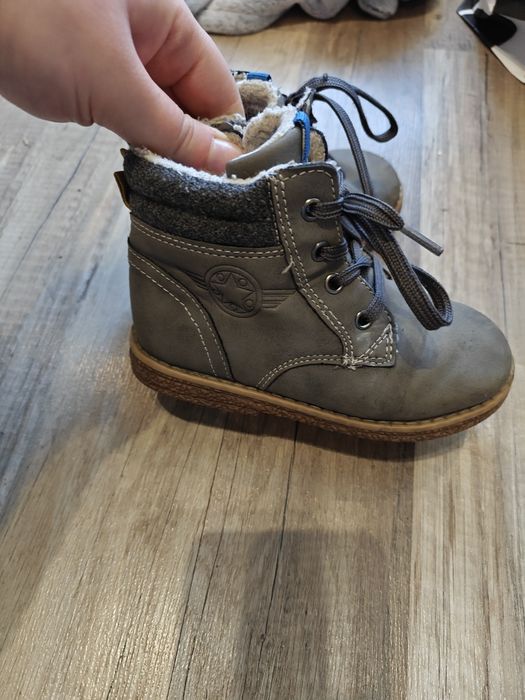 Buty jesienne 24