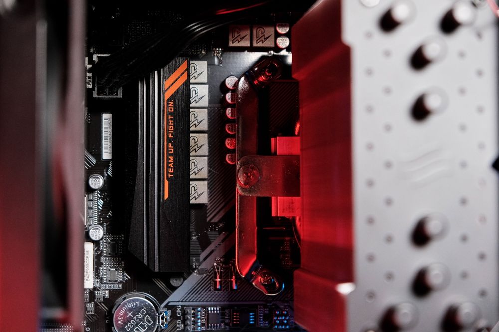 Komputer do gier, montowania filmów 16 GB ram, amd ryzen 5