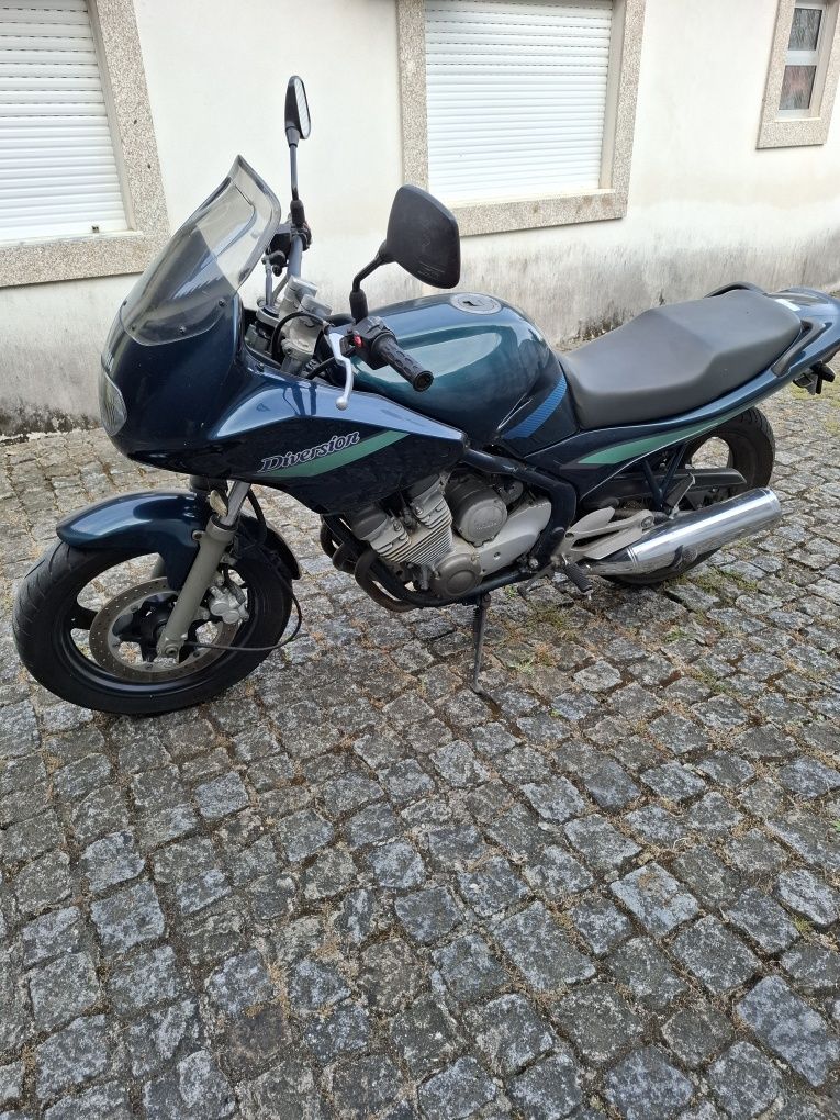Yamaha XJ600 usada