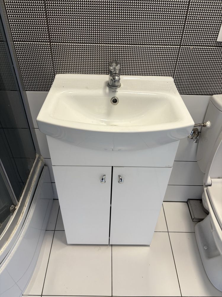 Szafka łazienkowa z umywalką – stan bardzo dobry, Łódź