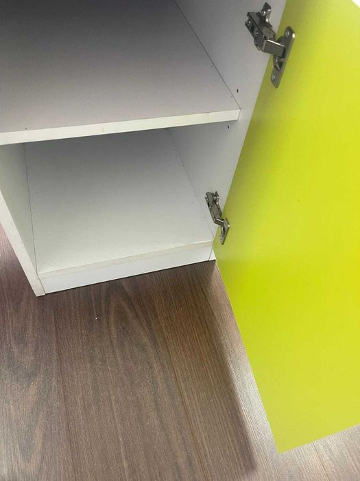 Secretária branca e verde lima para escritório ou estudo 140x57x75