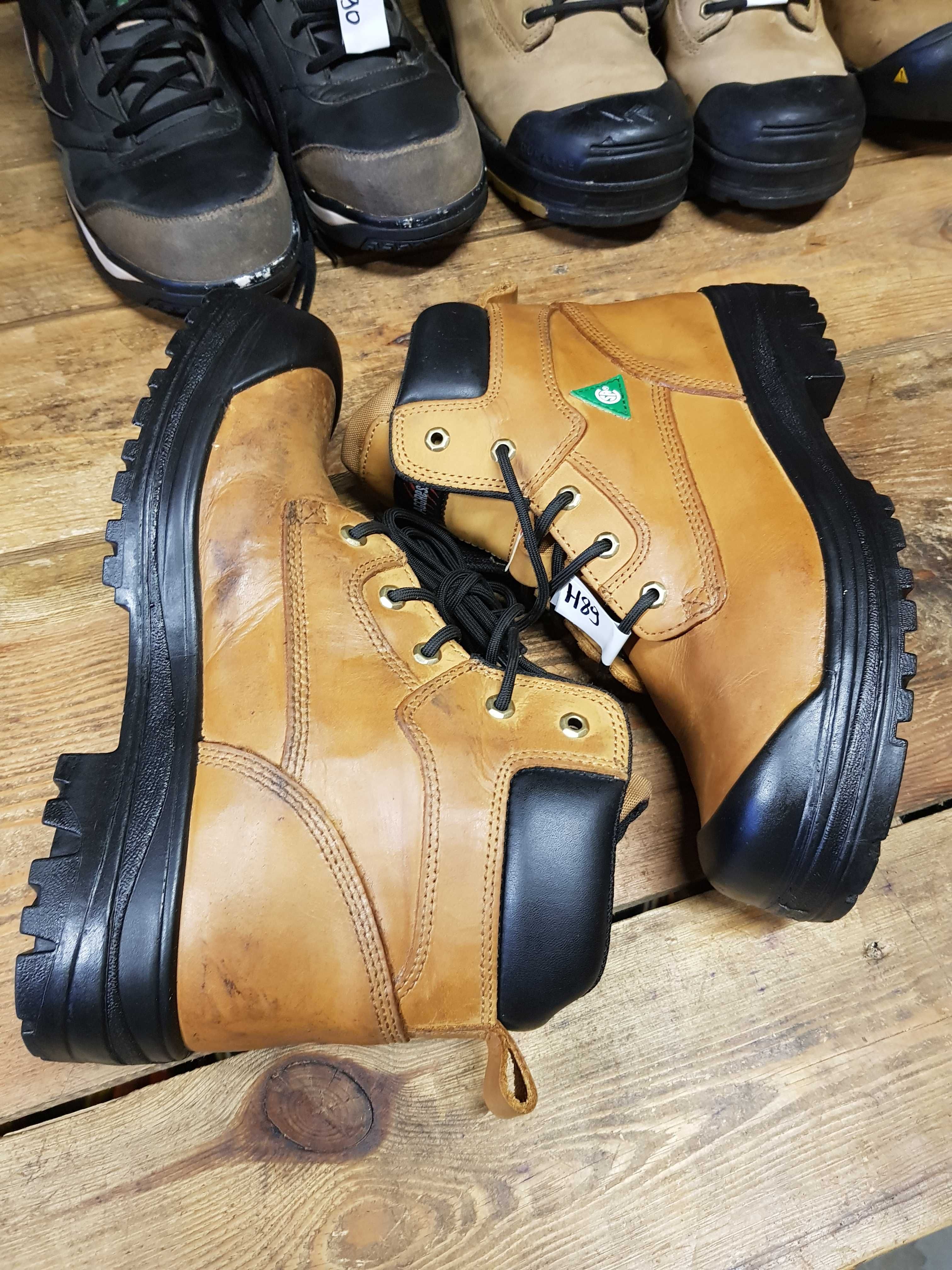 Buty robocze AGGRESSOR rozm 43  wkł 29 cm S3