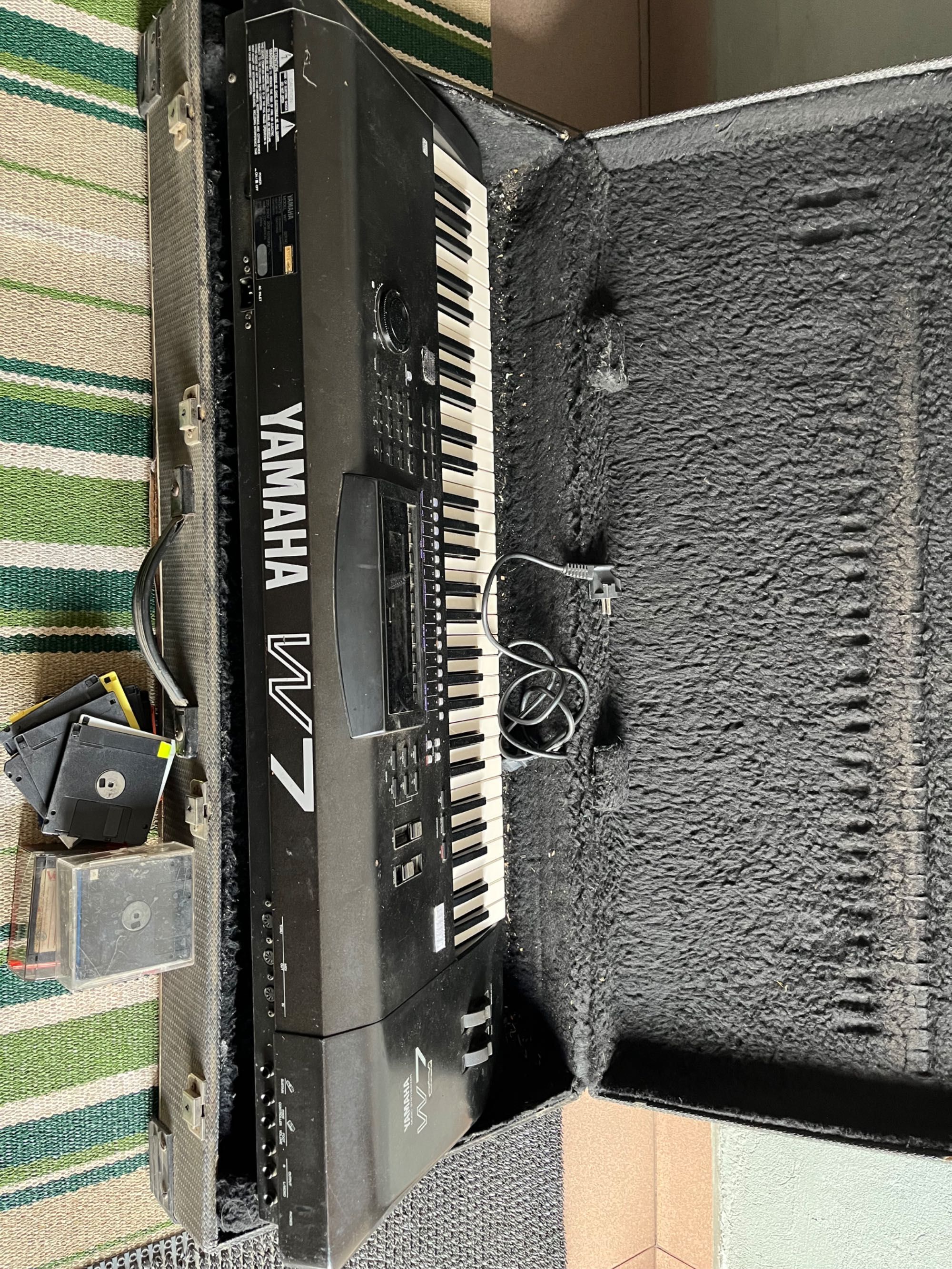 Syntezator Yamaha W7 ver. 2